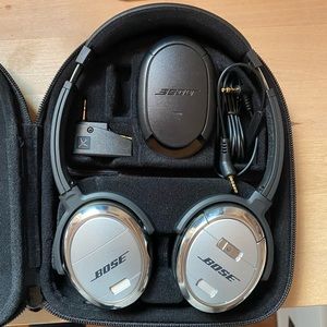 BOSE quietcomfort 3 on-ear noise canceling headpho